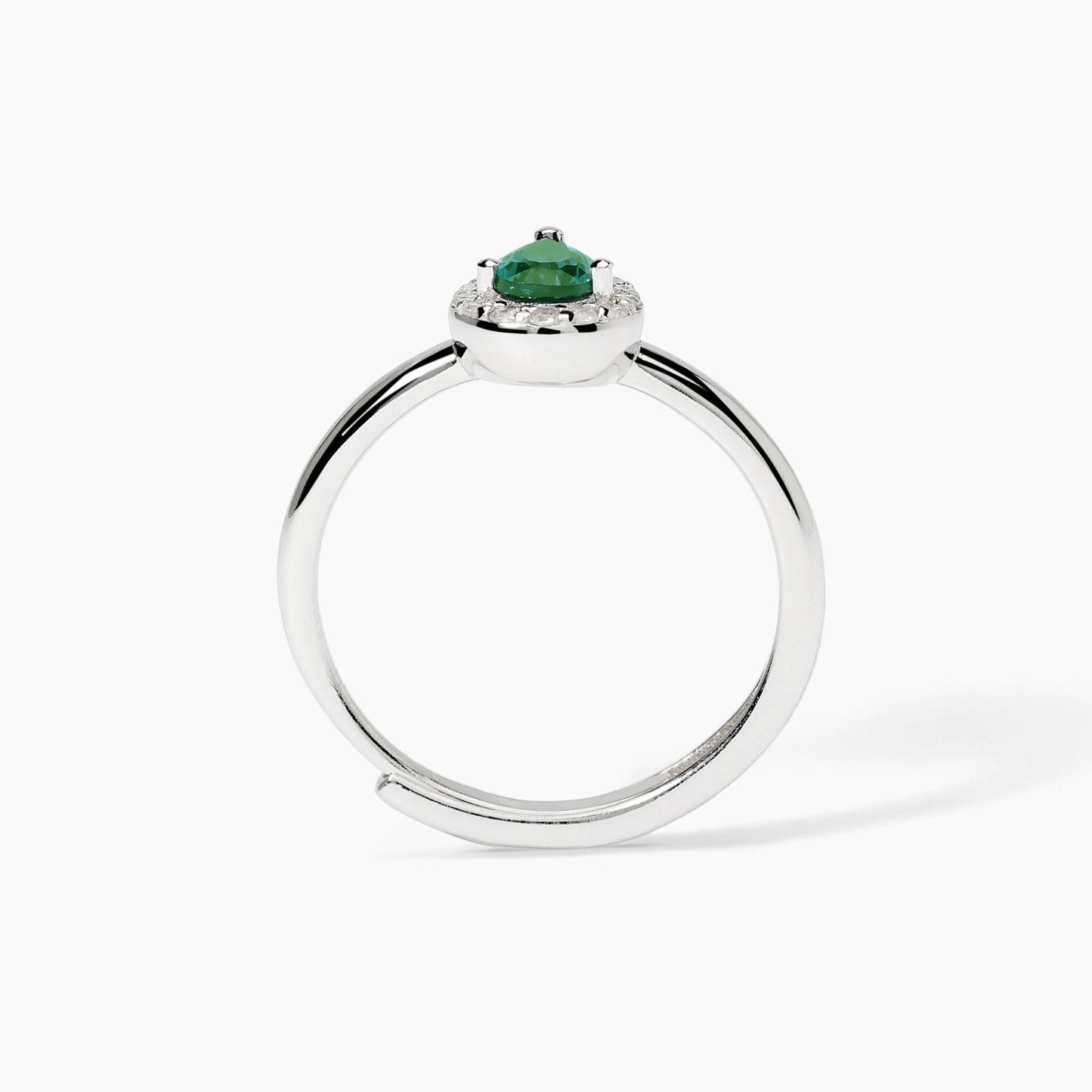 Anello in argento con smeraldo sintetico