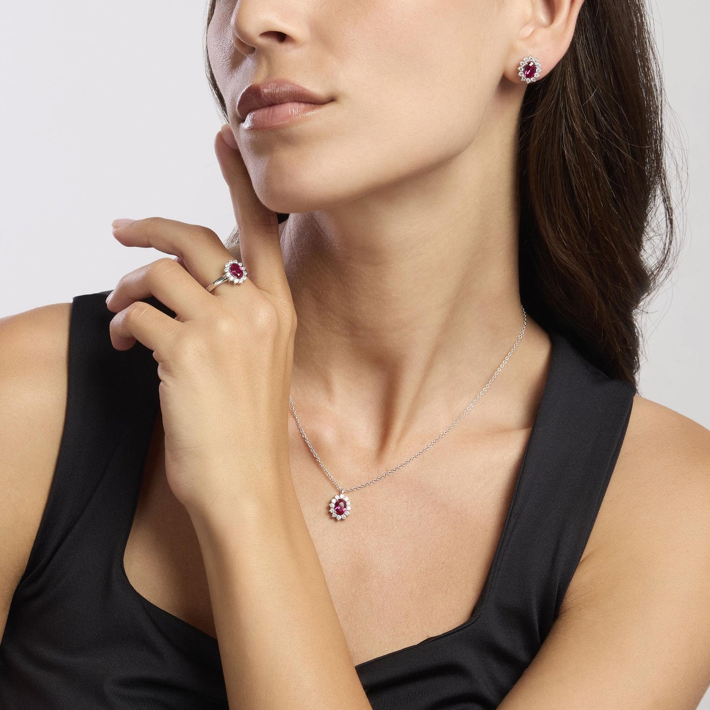 Girocollo in argento con rubino sintetico COOL OR RÉTRO?