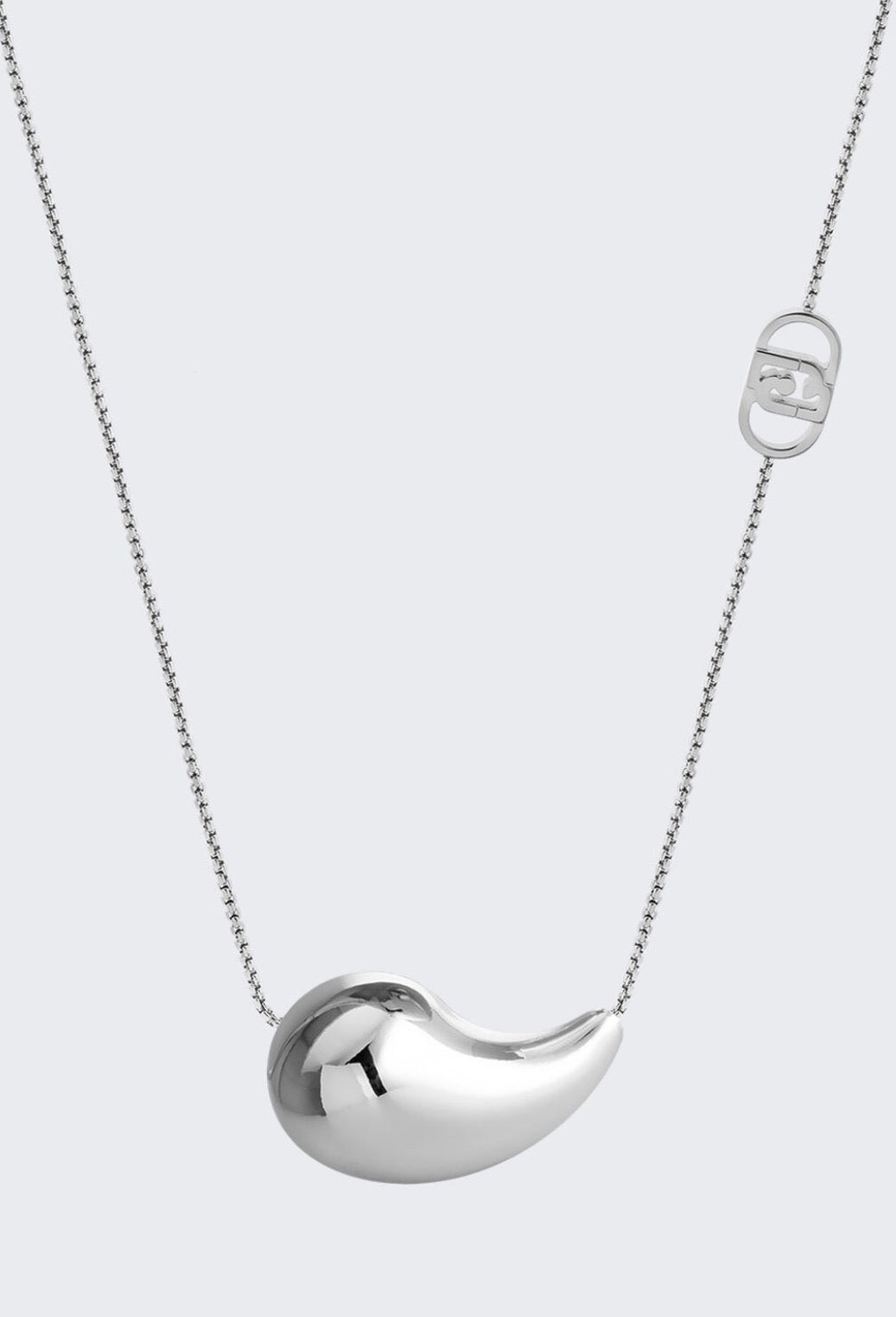 Collana con charm goccia