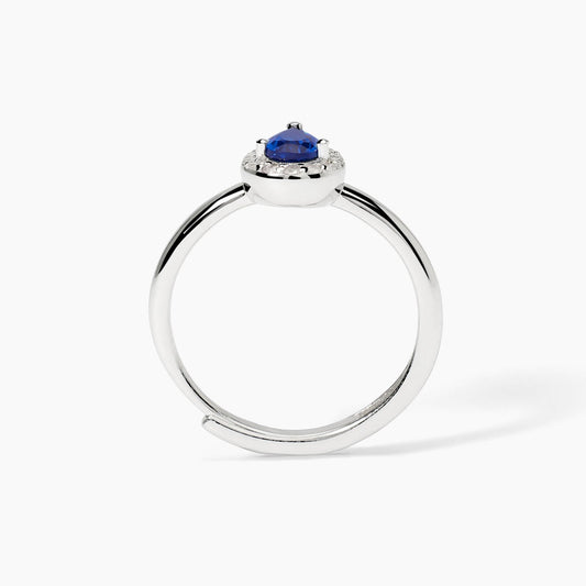 Anello in argento con zaffiro sintetico
