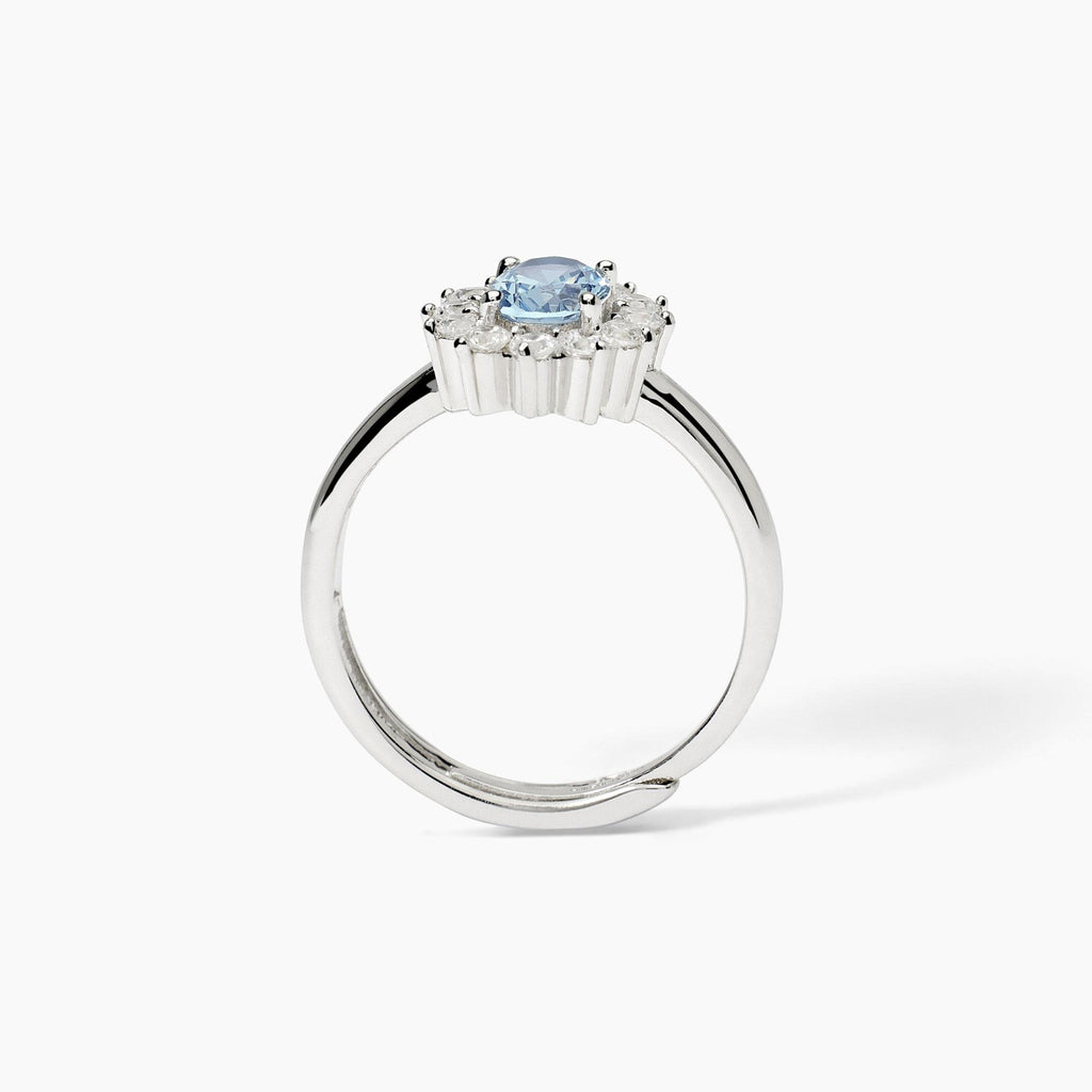 Anello in argento con acquamarina sintetica ovale