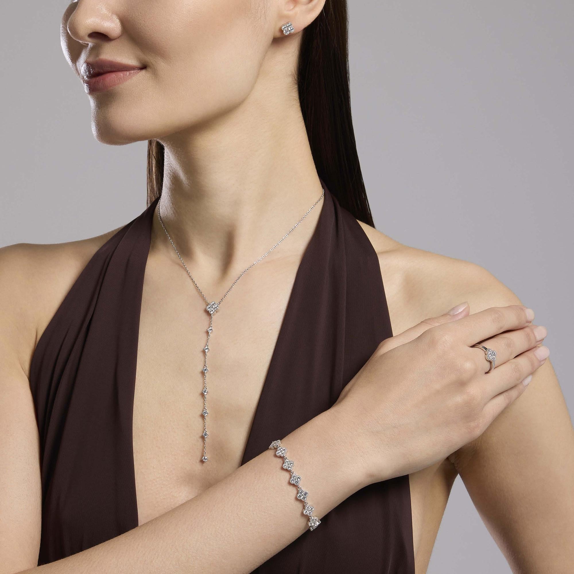 Codice: 534059  Bracciale con fiore JASMINE
