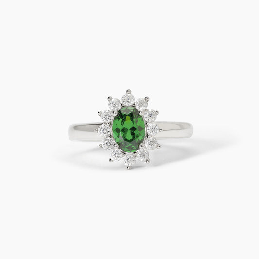 Anello in argento con smeraldo sintetico ovale