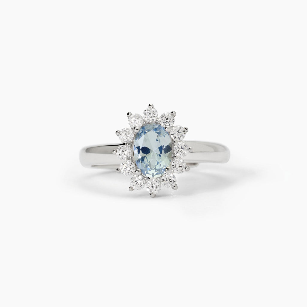Anello in argento con acquamarina sintetica ovale